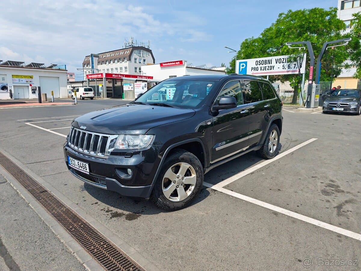 2013 Jeep CHEROKEE