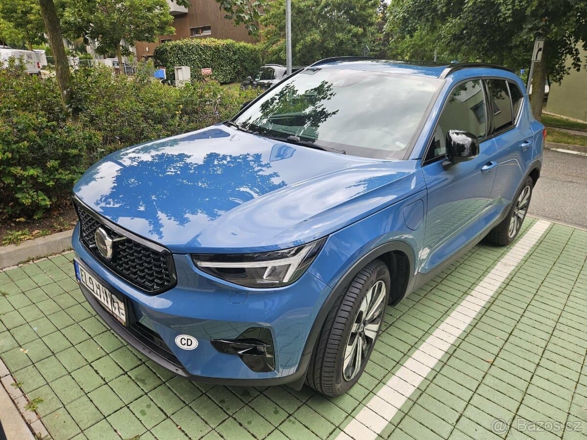 2022 Volvo XC40