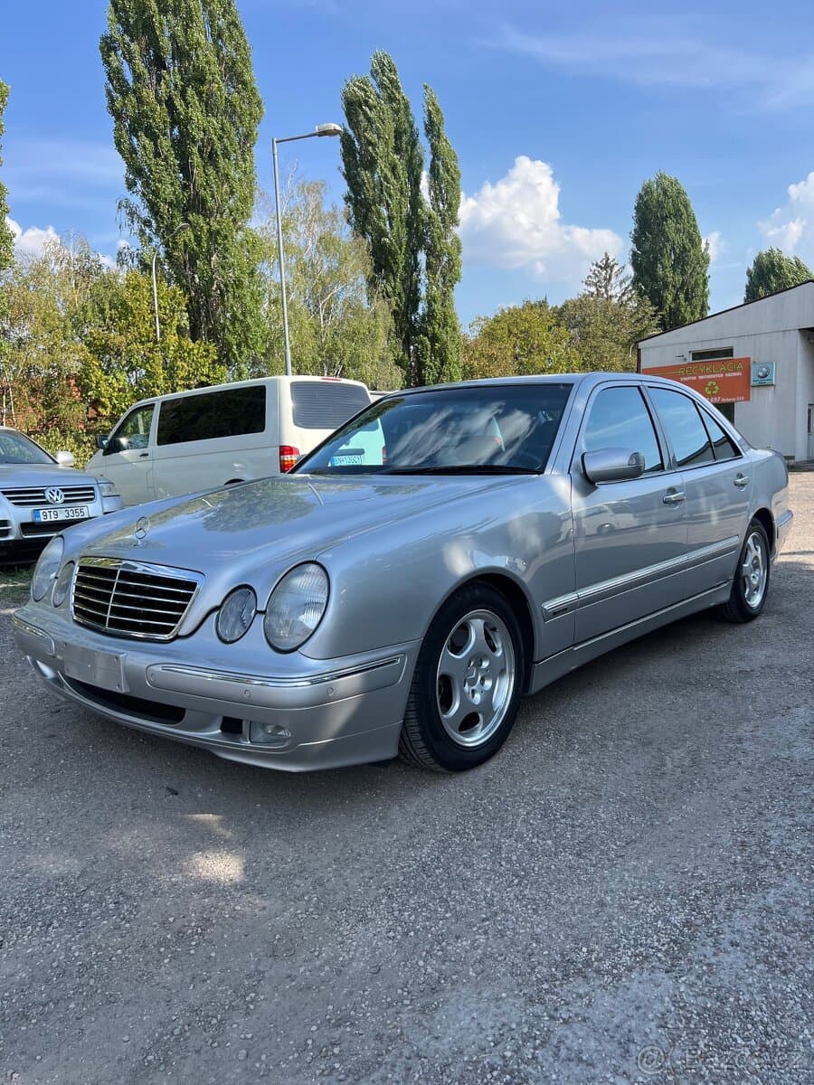 2000 Mercedes-Benz OSTATNÍ