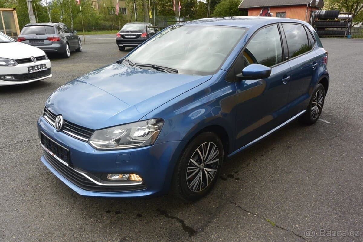 2017 Volkswagen POLO