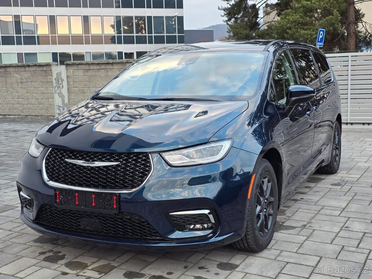 2023 Chrysler PACIFICA