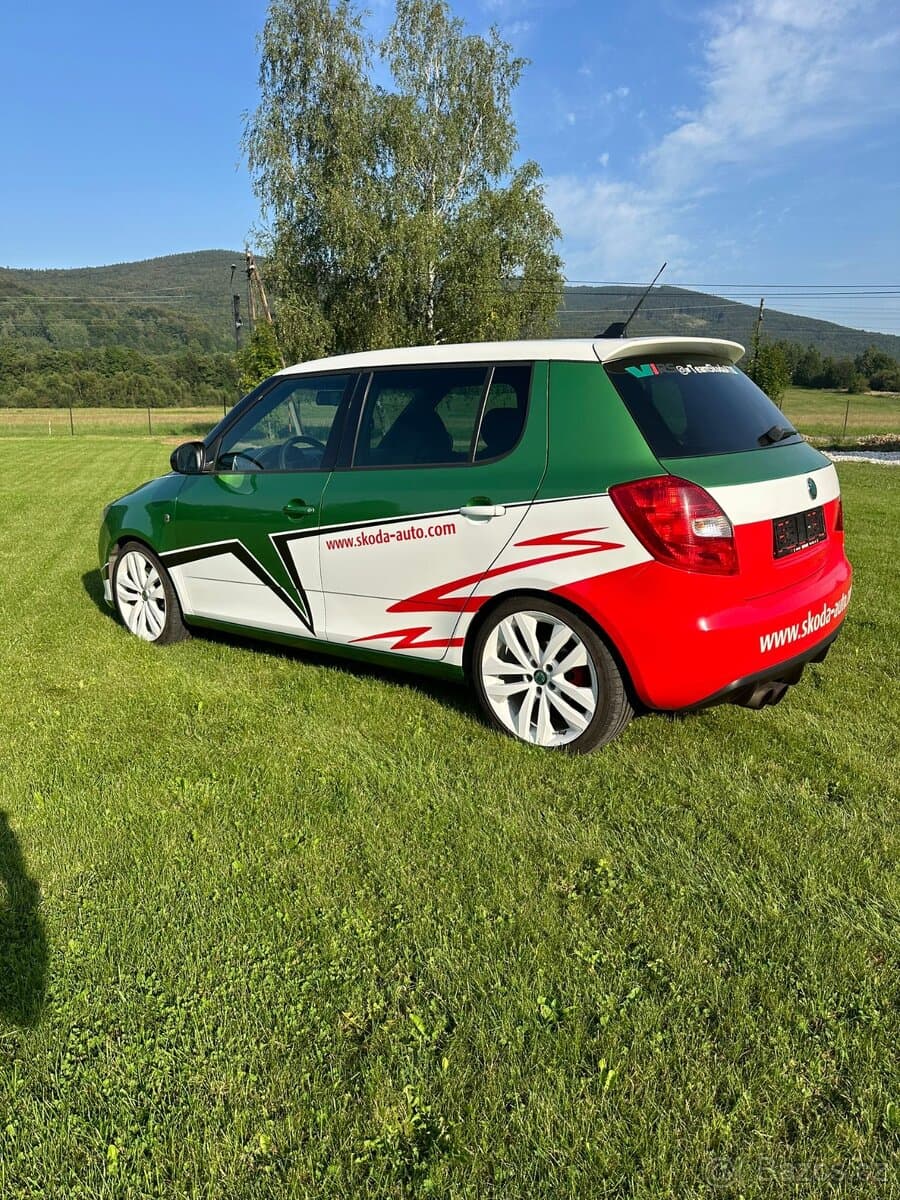 2011 Škoda FABIA