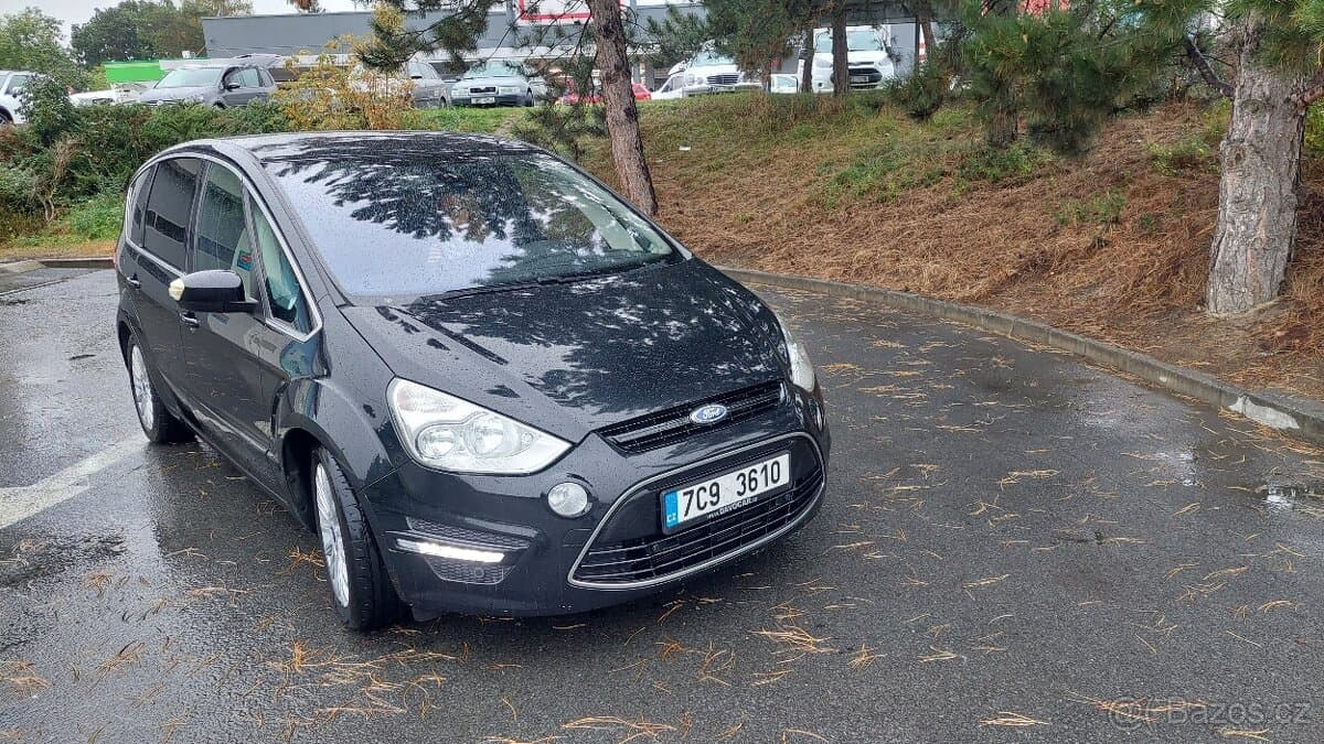 2011 Ford S-MAX