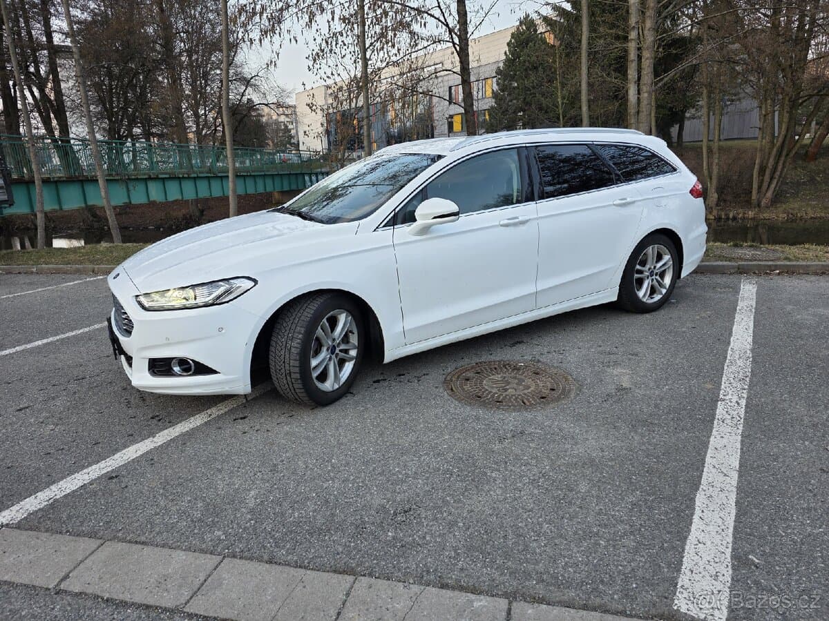 2017 Ford MONDEO