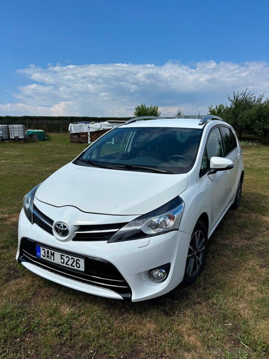 2013 Toyota VERSO