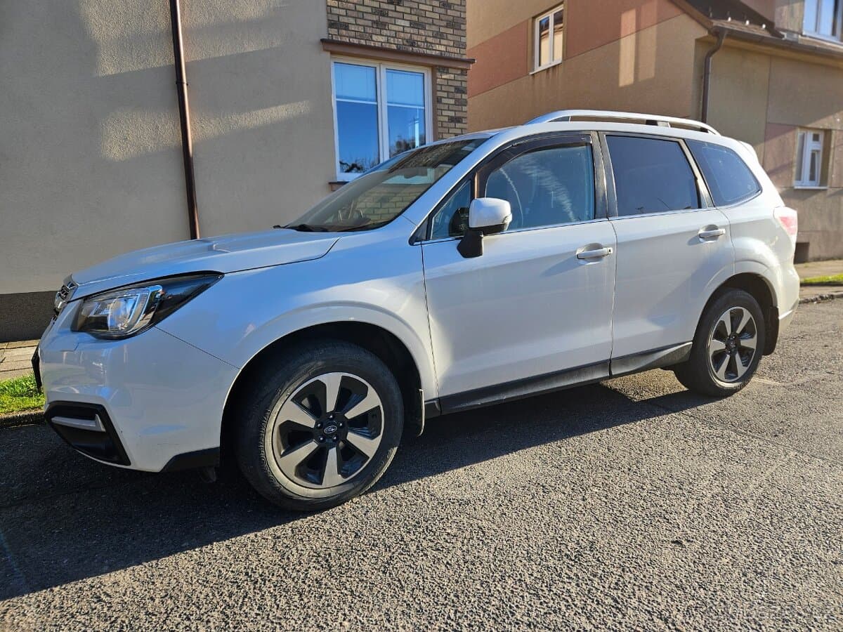 2018 Subaru FORESTER