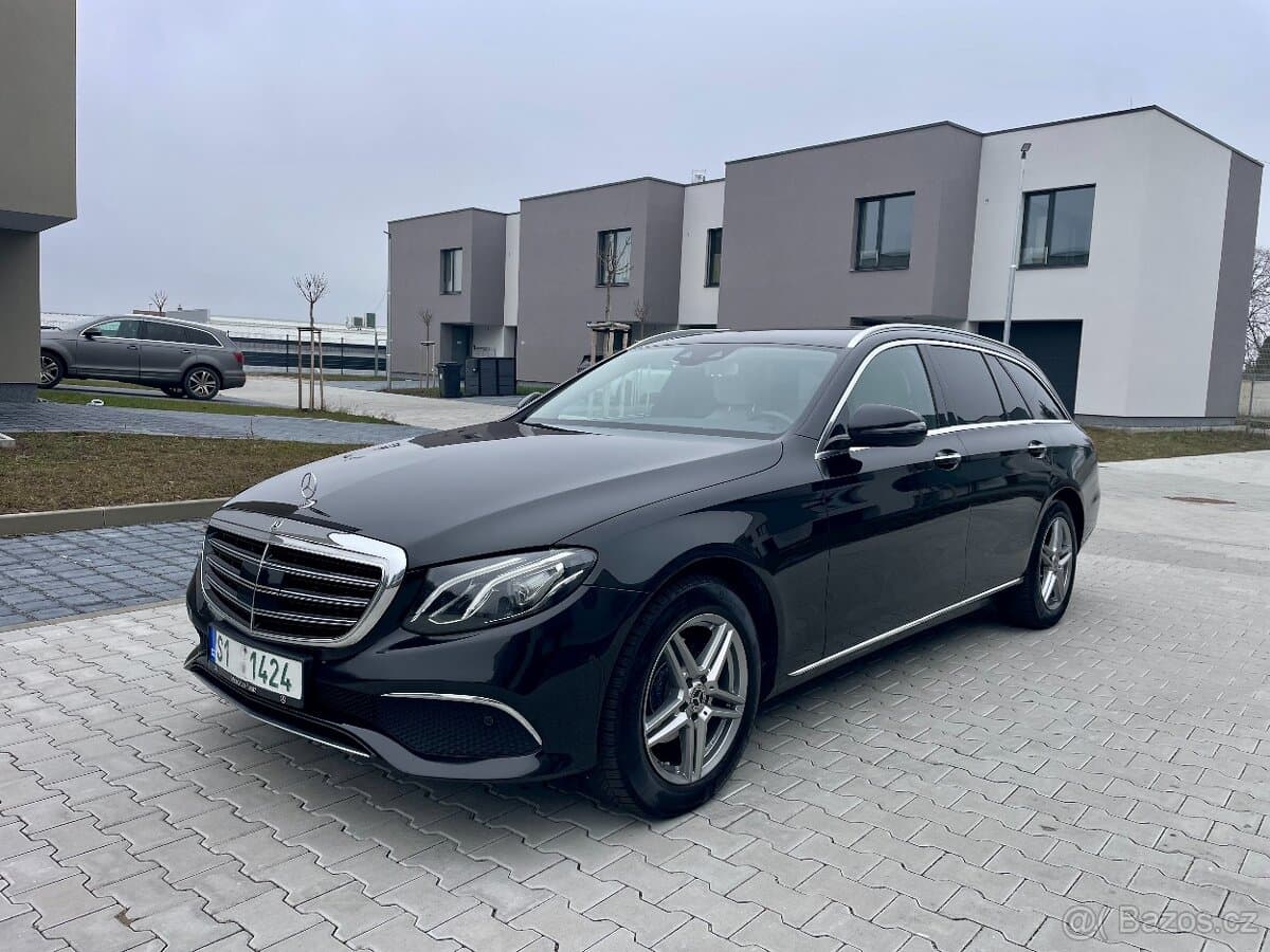 2017 Mercedes-Benz OSTATNÍ