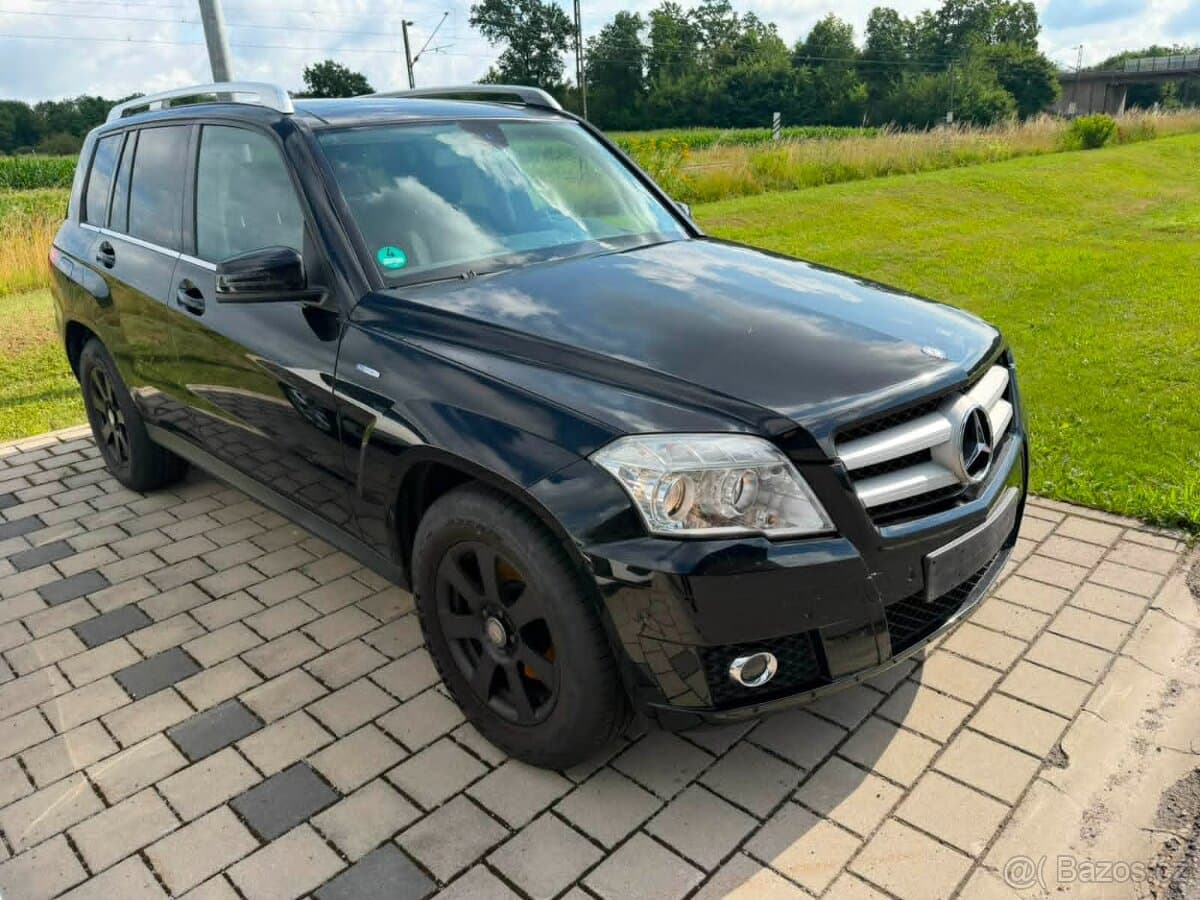 2011 Mercedes-Benz OSTATNÍ