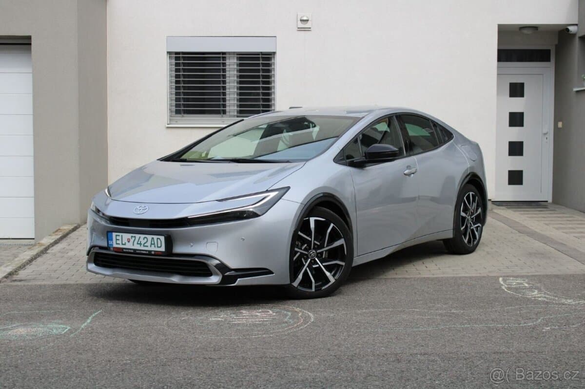 2023 Toyota PRIUS