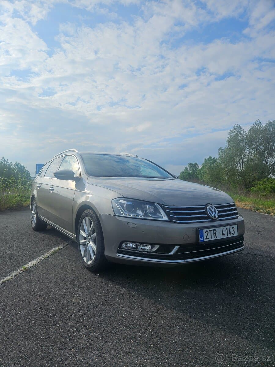 2012 Volkswagen PASSAT