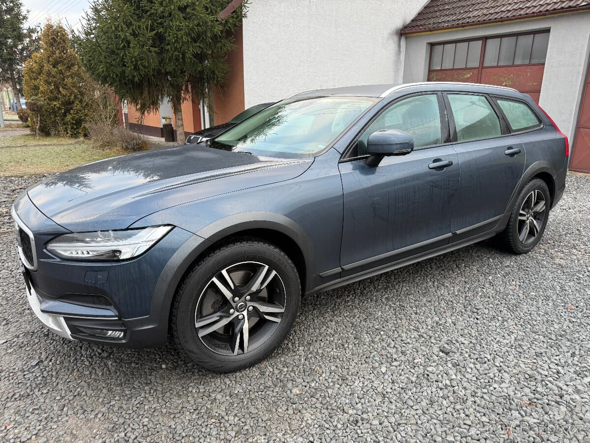 2018 Volvo V90