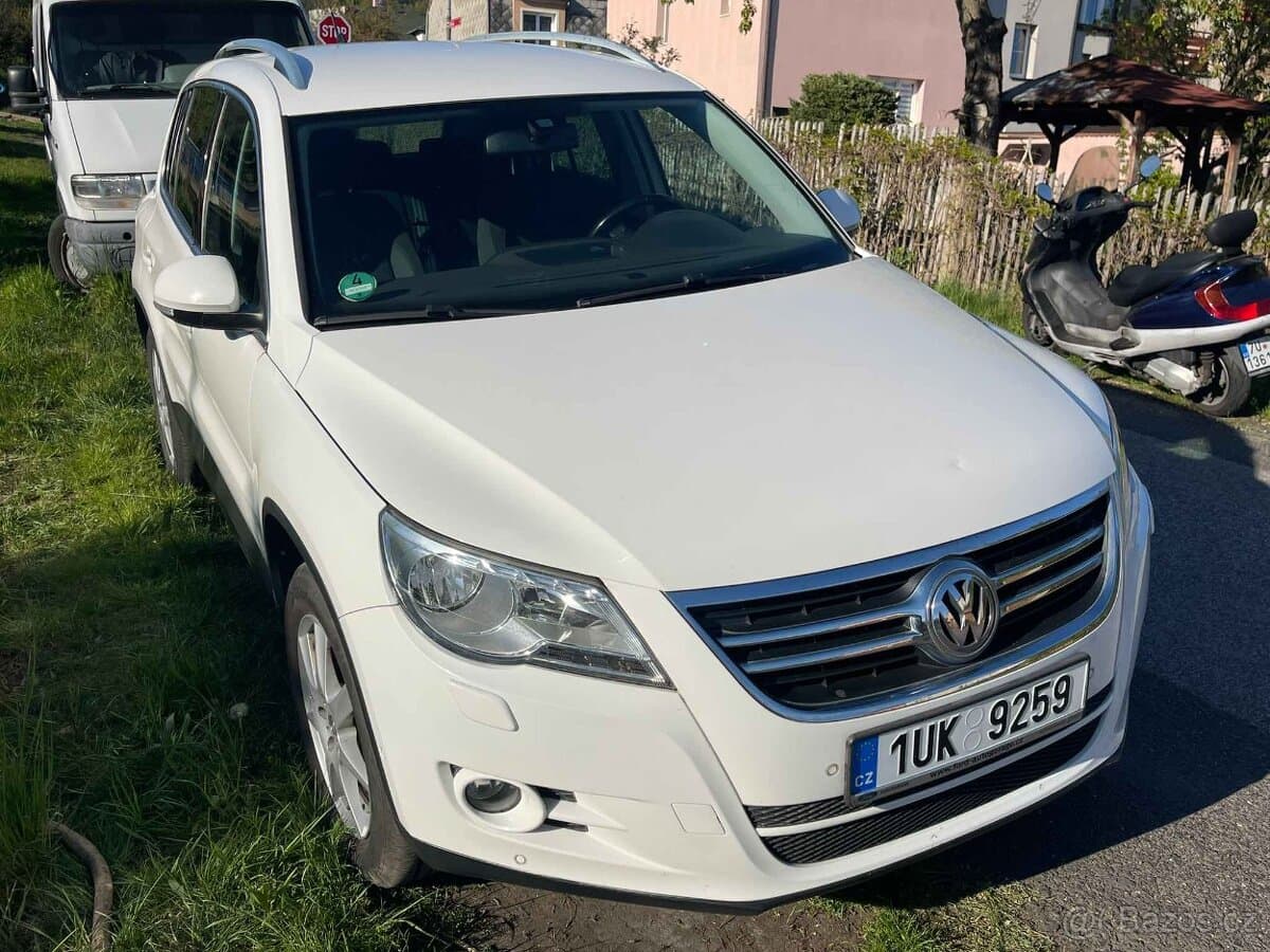 2010 Volkswagen TIGUAN