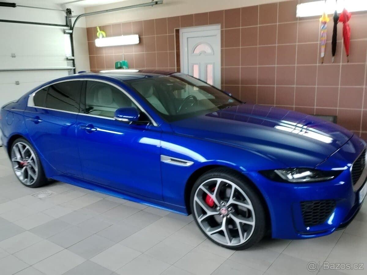 2019 Jaguar XE