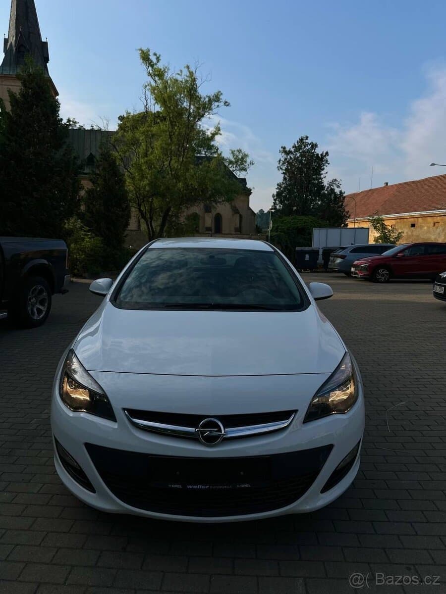 2013 Opel ASTRA
