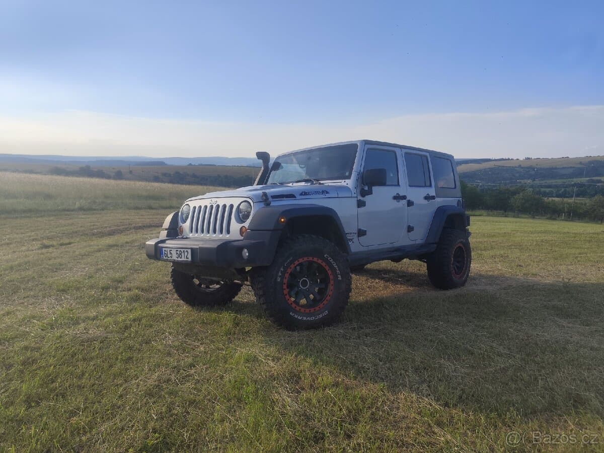2010 Jeep WRANGLER