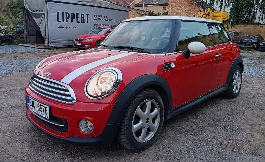2011 Mini COOPER