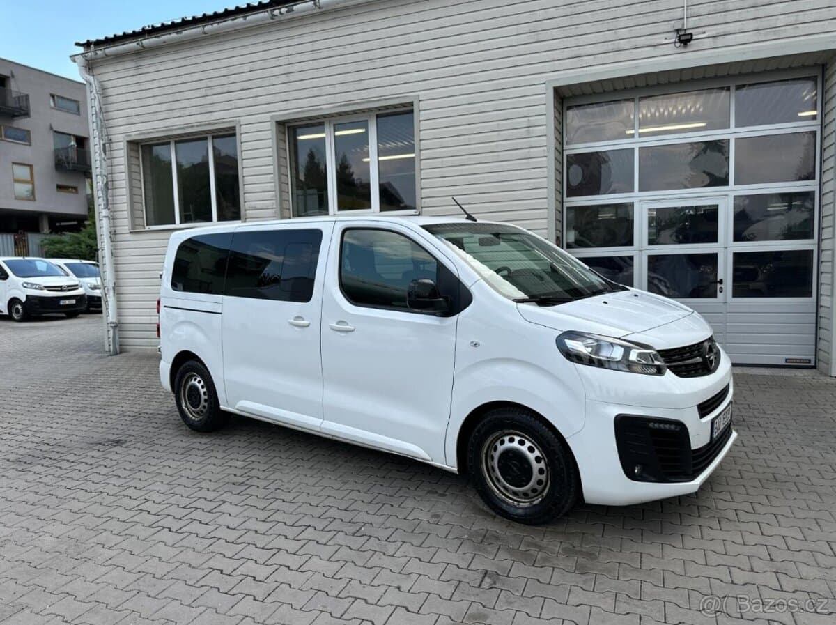 2022 Opel VIVARO