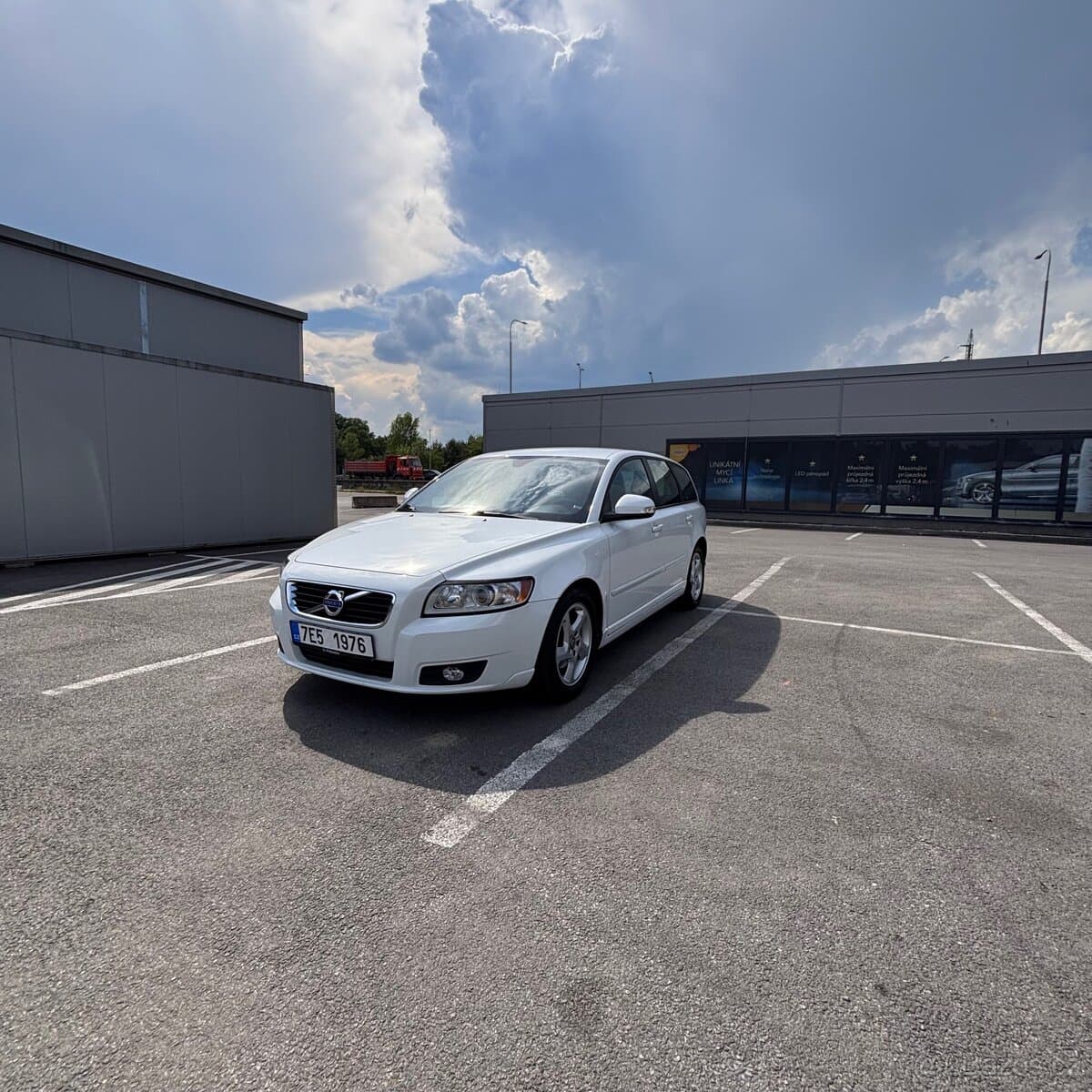 2012 Volvo V50