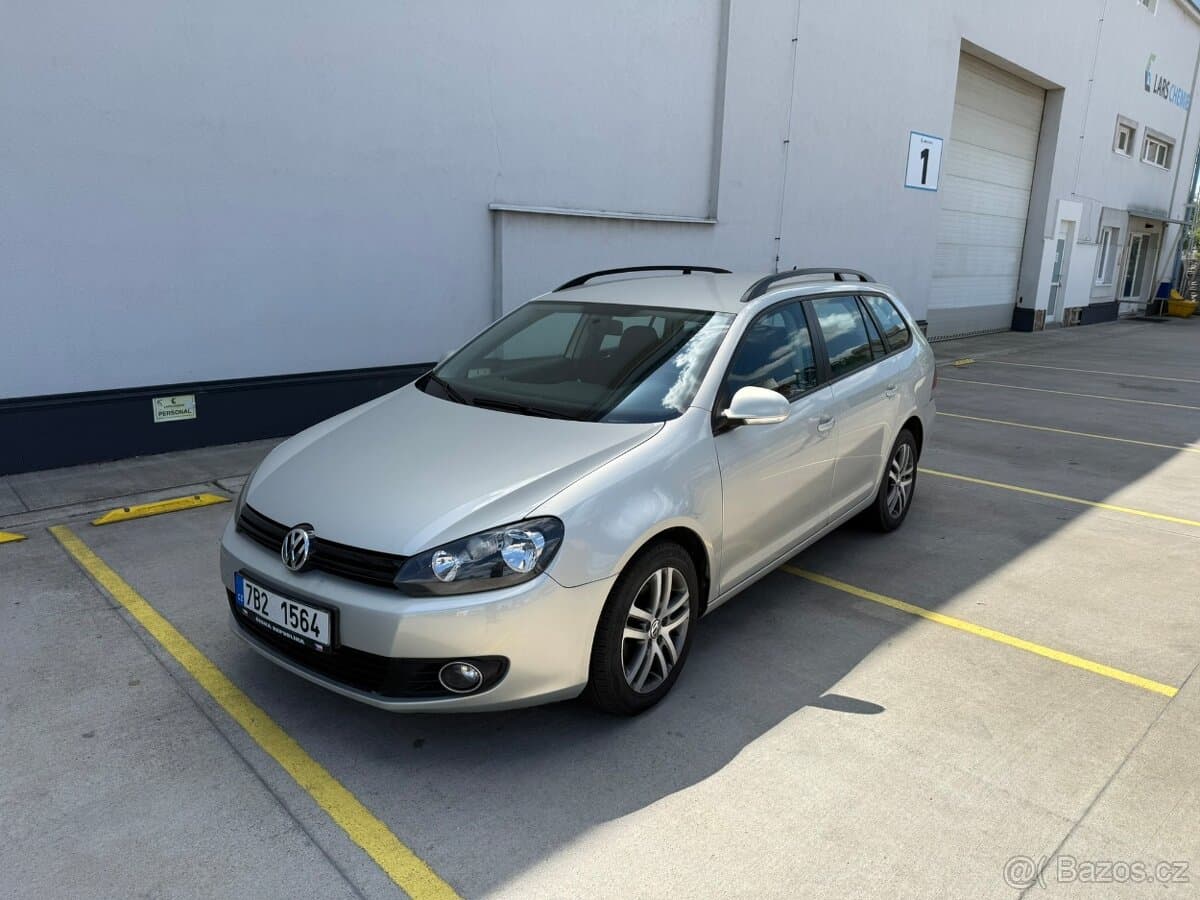 2010 Volkswagen GOLF