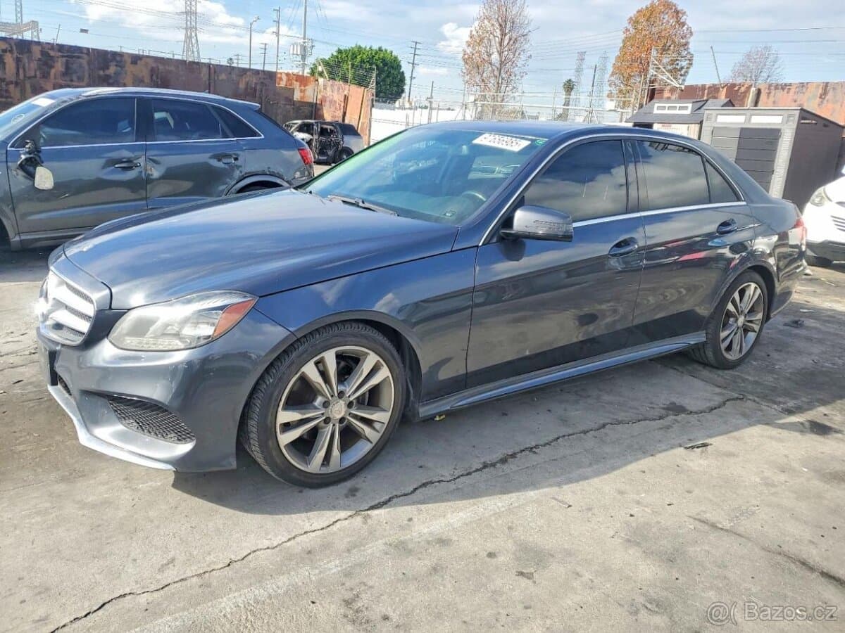 2015 Mercedes-Benz OSTATNÍ