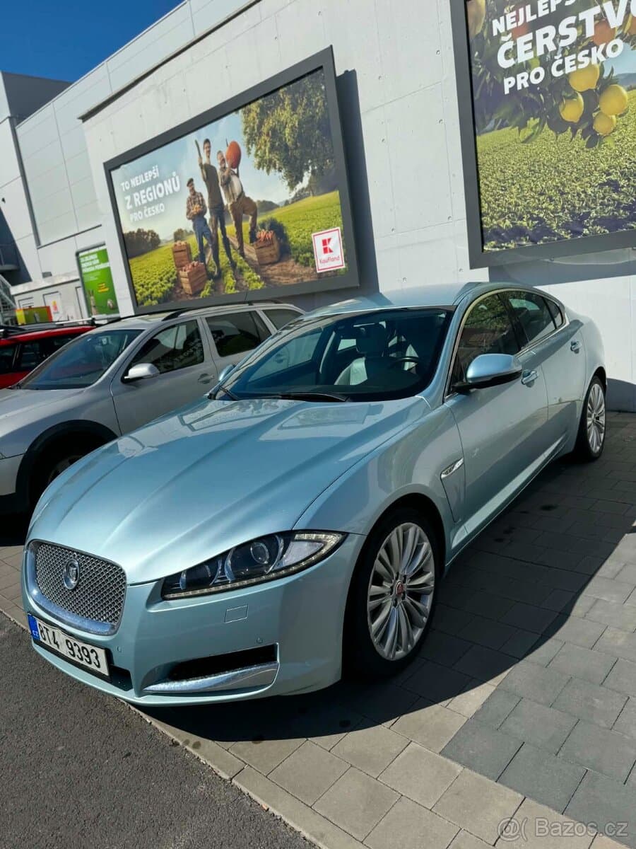 2012 Jaguar XF