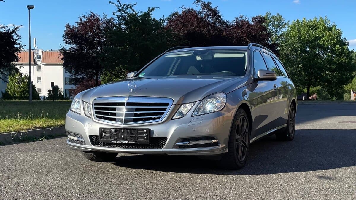 2010 Mercedes-Benz OSTATNÍ