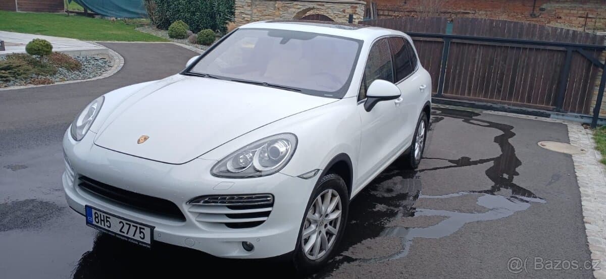 2013 Porsche CAYENNE