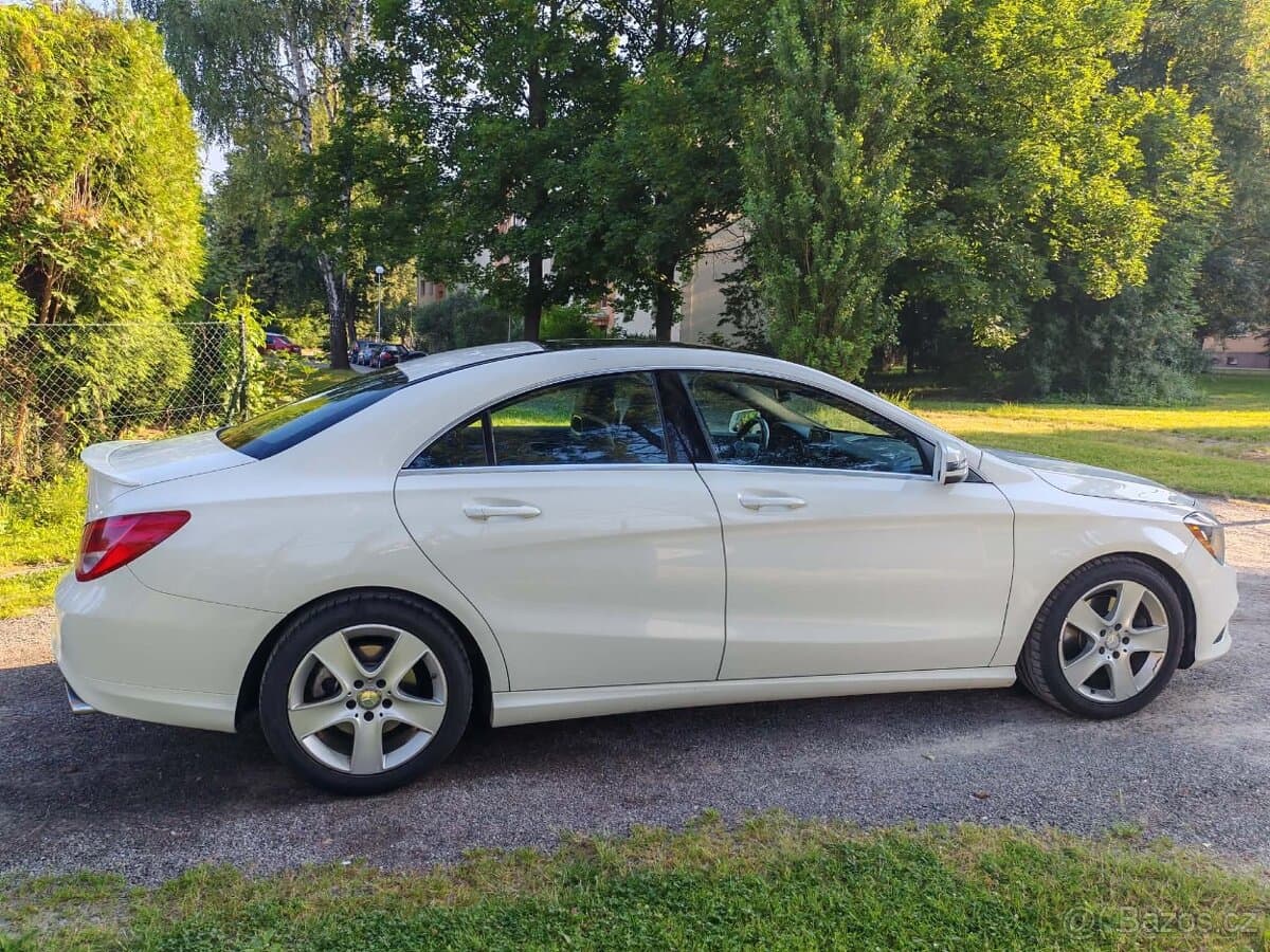2016 Mercedes-Benz OSTATNÍ