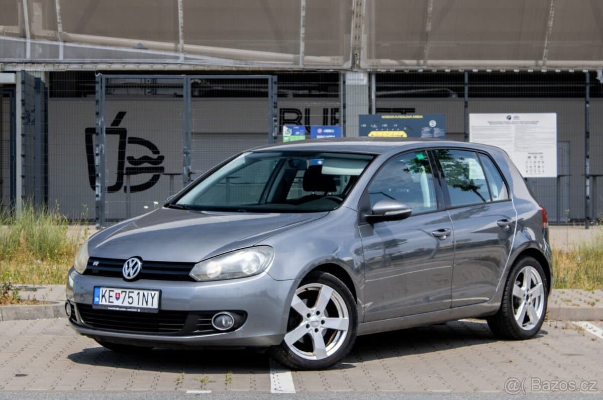 2010 Volkswagen GOLF