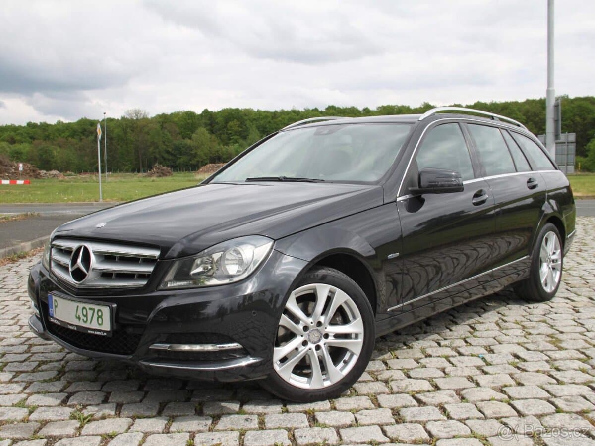 2011 Mercedes-Benz OSTATNÍ