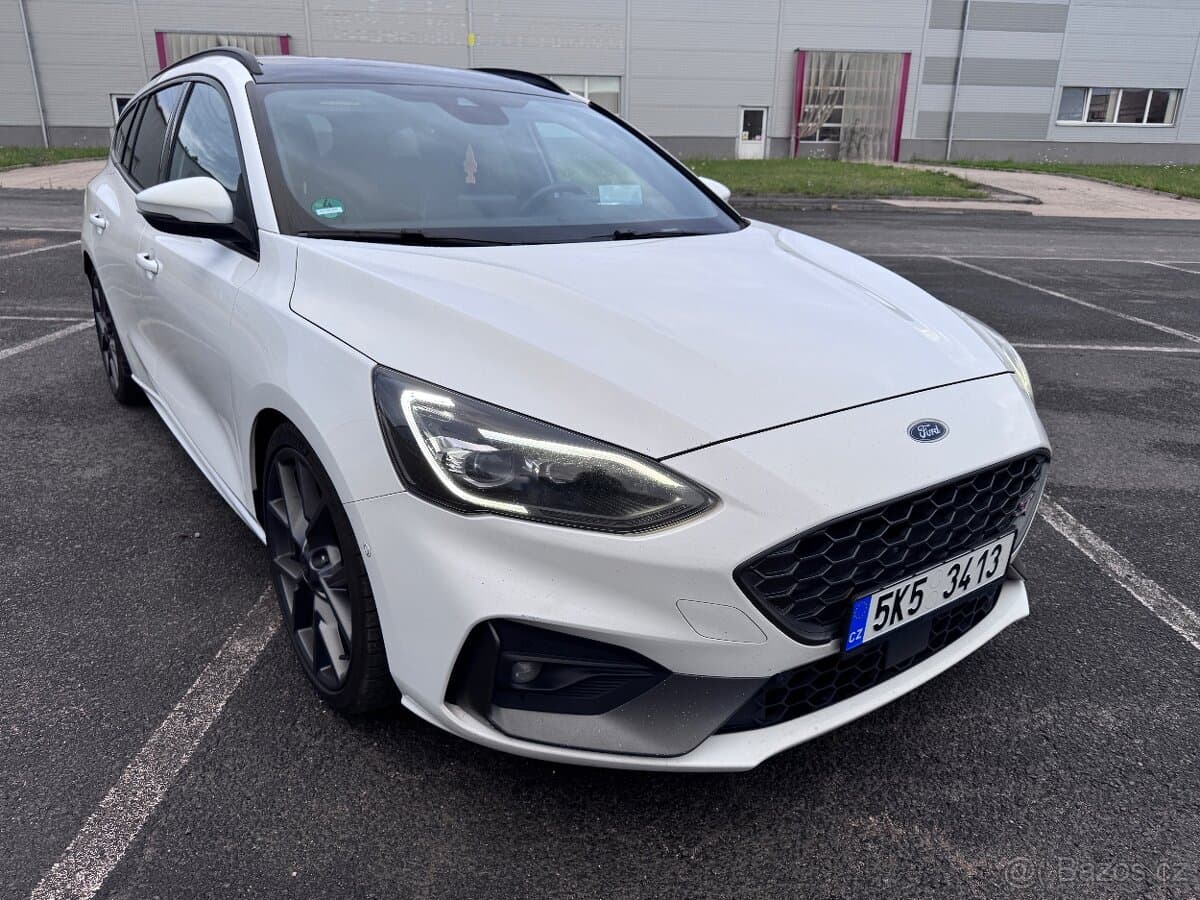 2020 Ford FOCUS