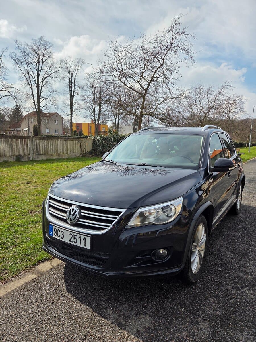 2011 Volkswagen TIGUAN