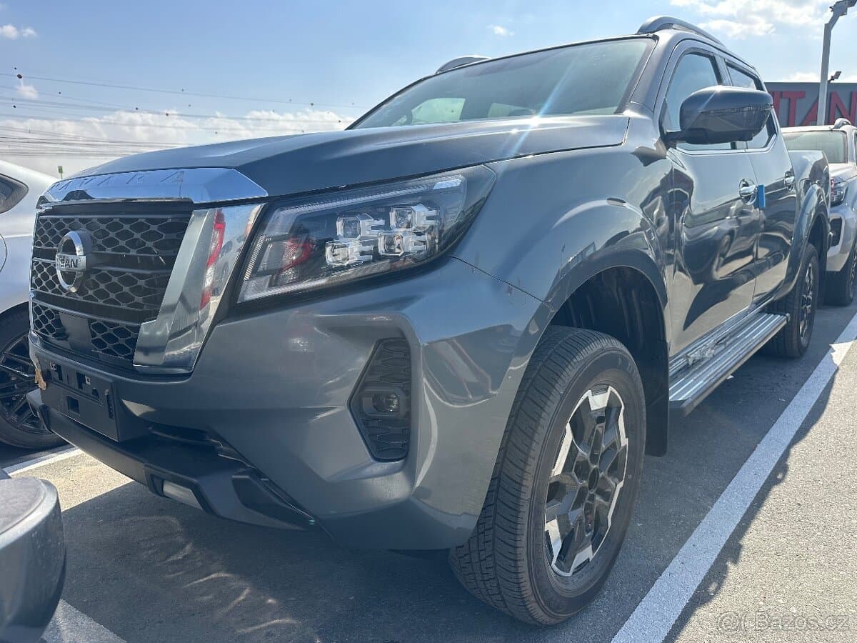 2024 Nissan NAVARA