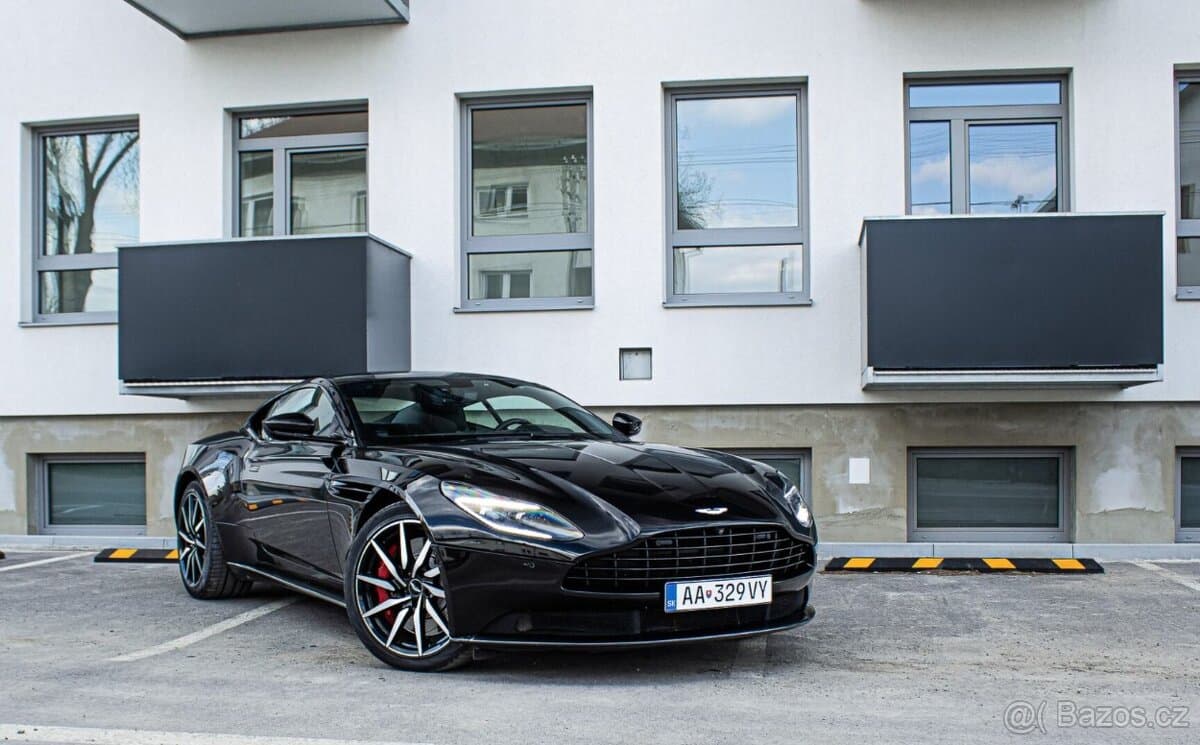 2017 Aston Martin DB11