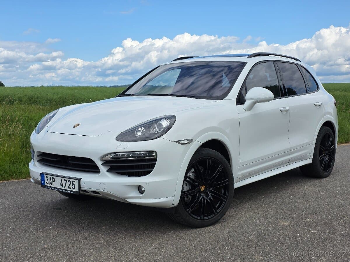 2013 Porsche CAYENNE