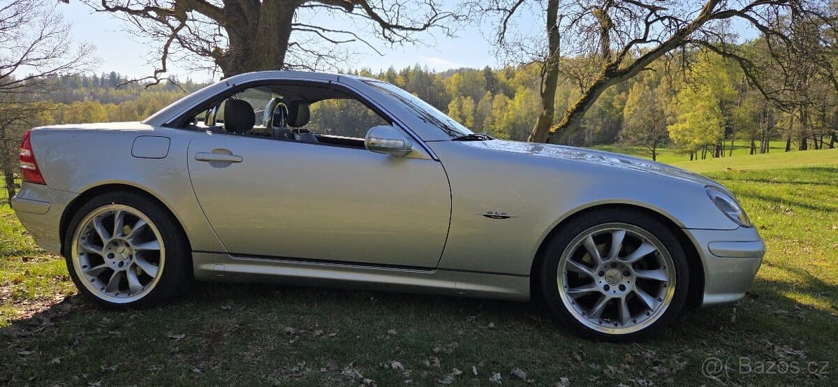 2004 Mercedes-Benz SL