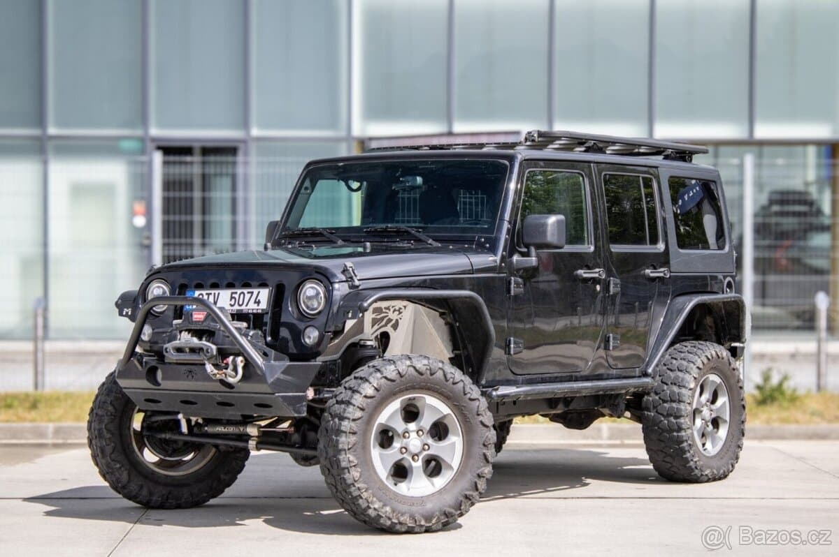 2016 Jeep WRANGLER