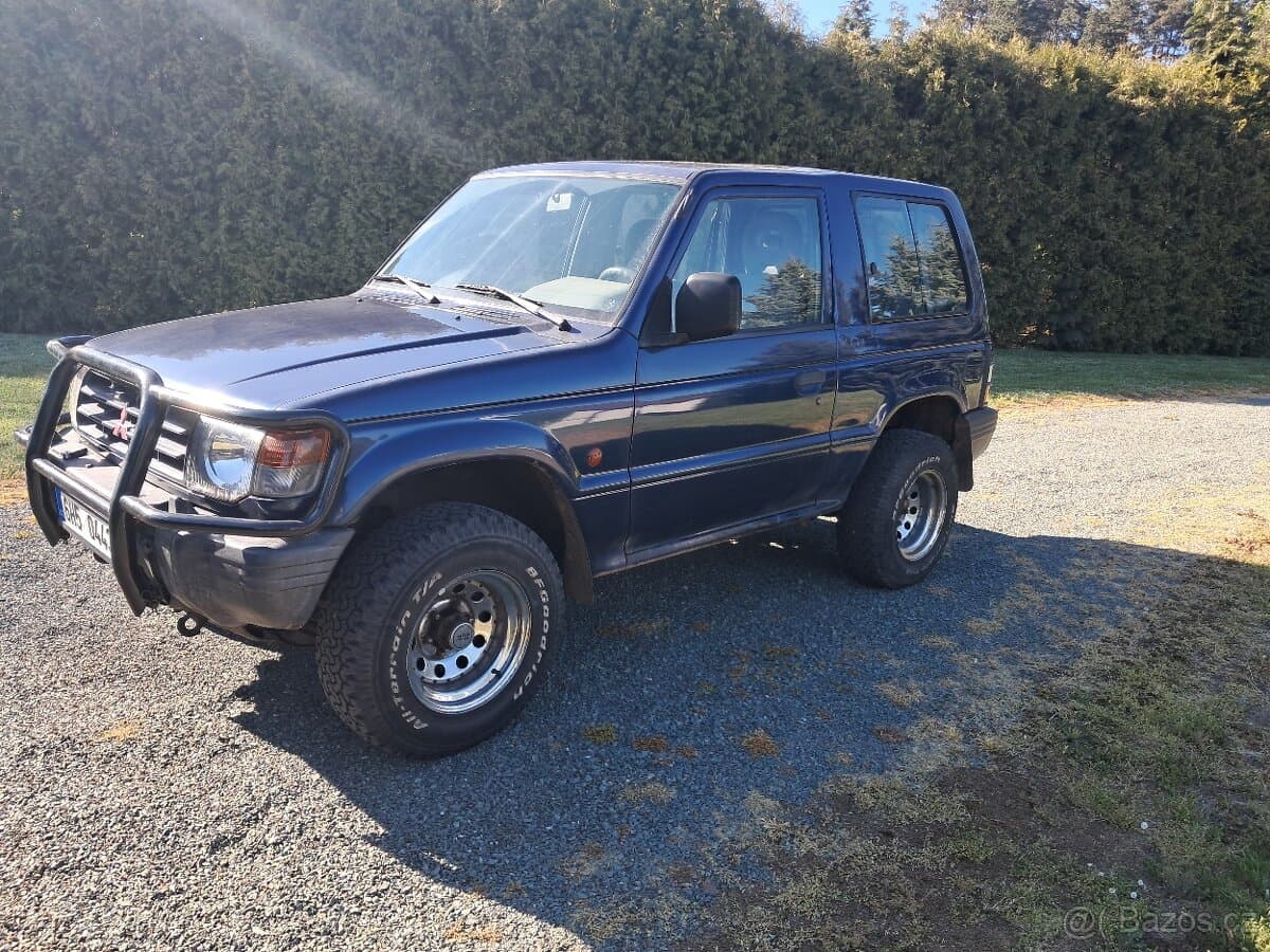 1998 Mitsubishi PAJERO