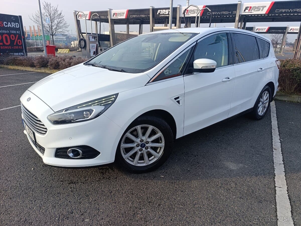 2017 Ford S-MAX