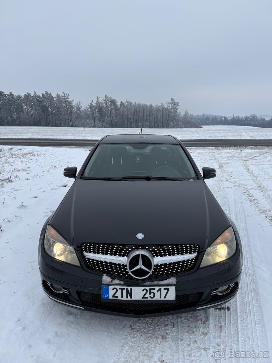 2009 Mercedes-Benz OSTATNÍ