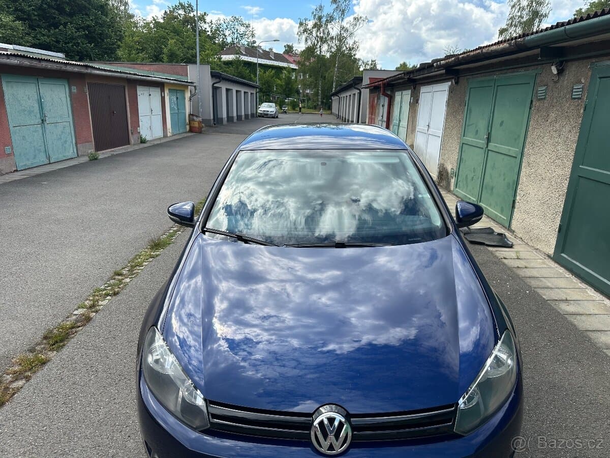 2011 Volkswagen GOLF