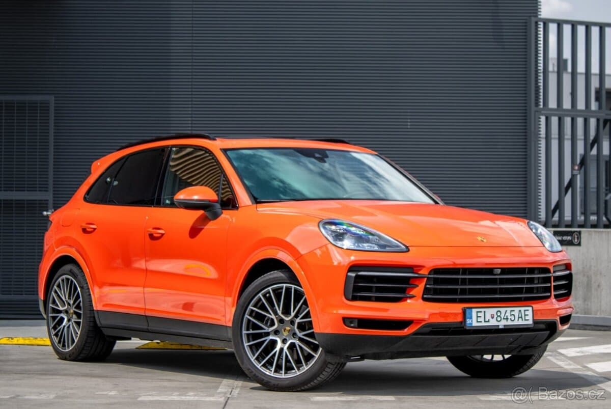 2021 Porsche CAYENNE
