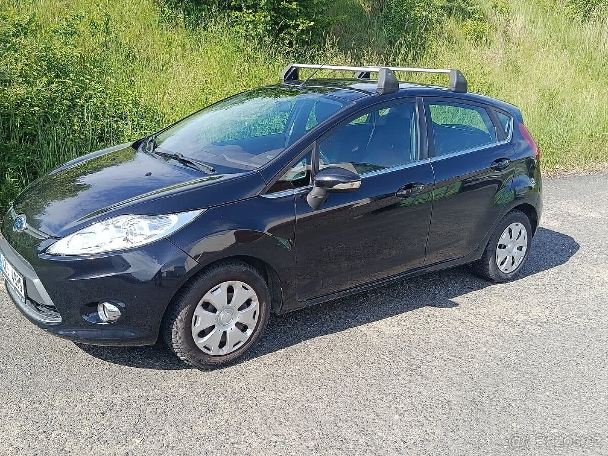 2011 Ford FIESTA