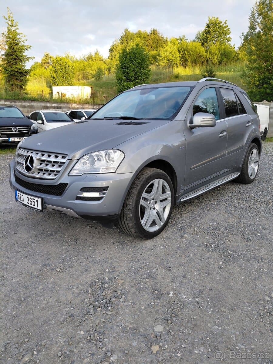 2011 Mercedes-Benz M-CLASS