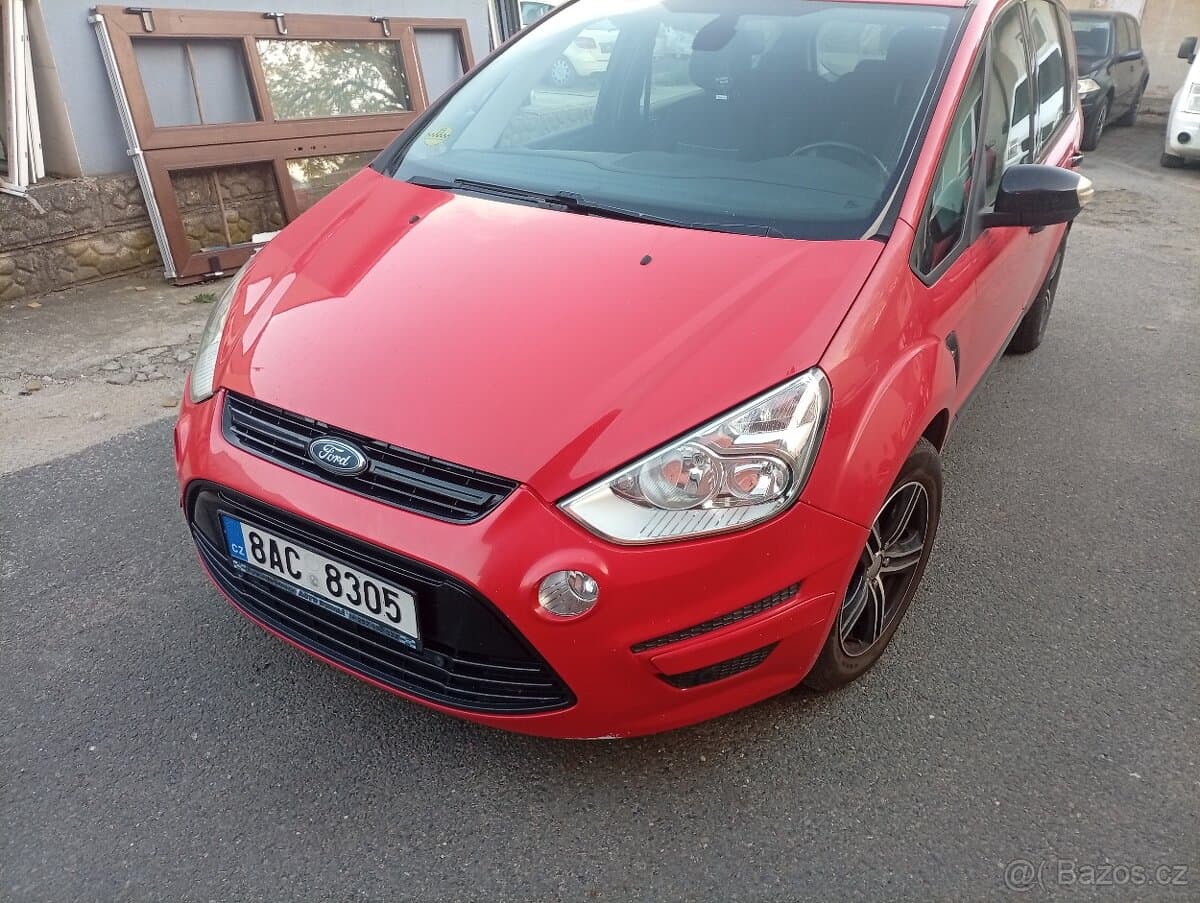 2013 Ford S-MAX
