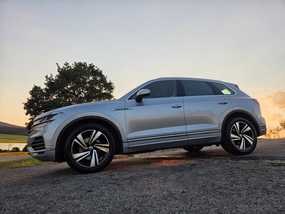 2018 Volkswagen TOUAREG