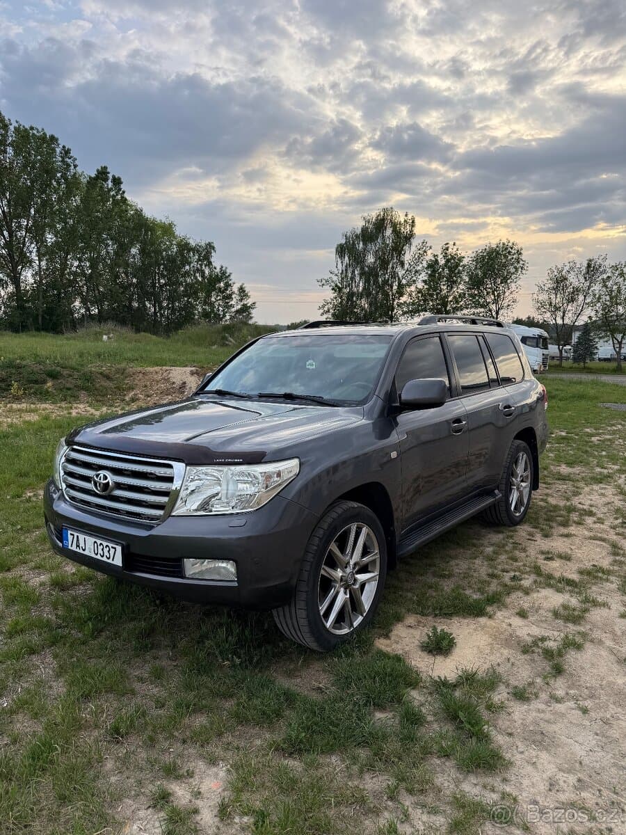 2009 Toyota LAND CRUISER