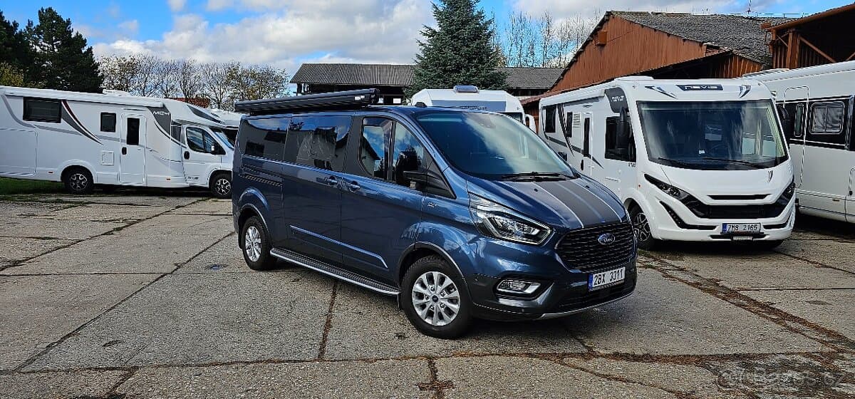 2022 Ford TOURNEO