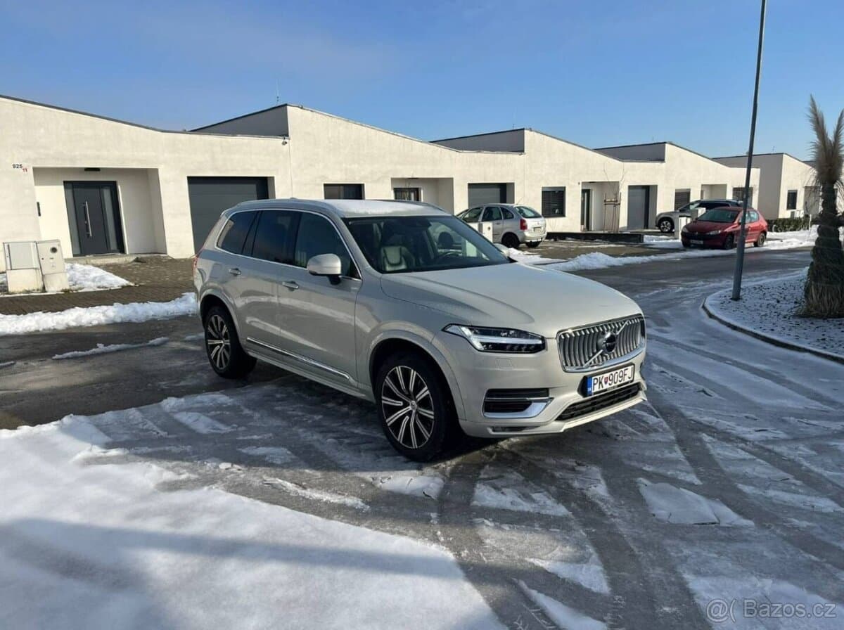 2022 Volvo XC90