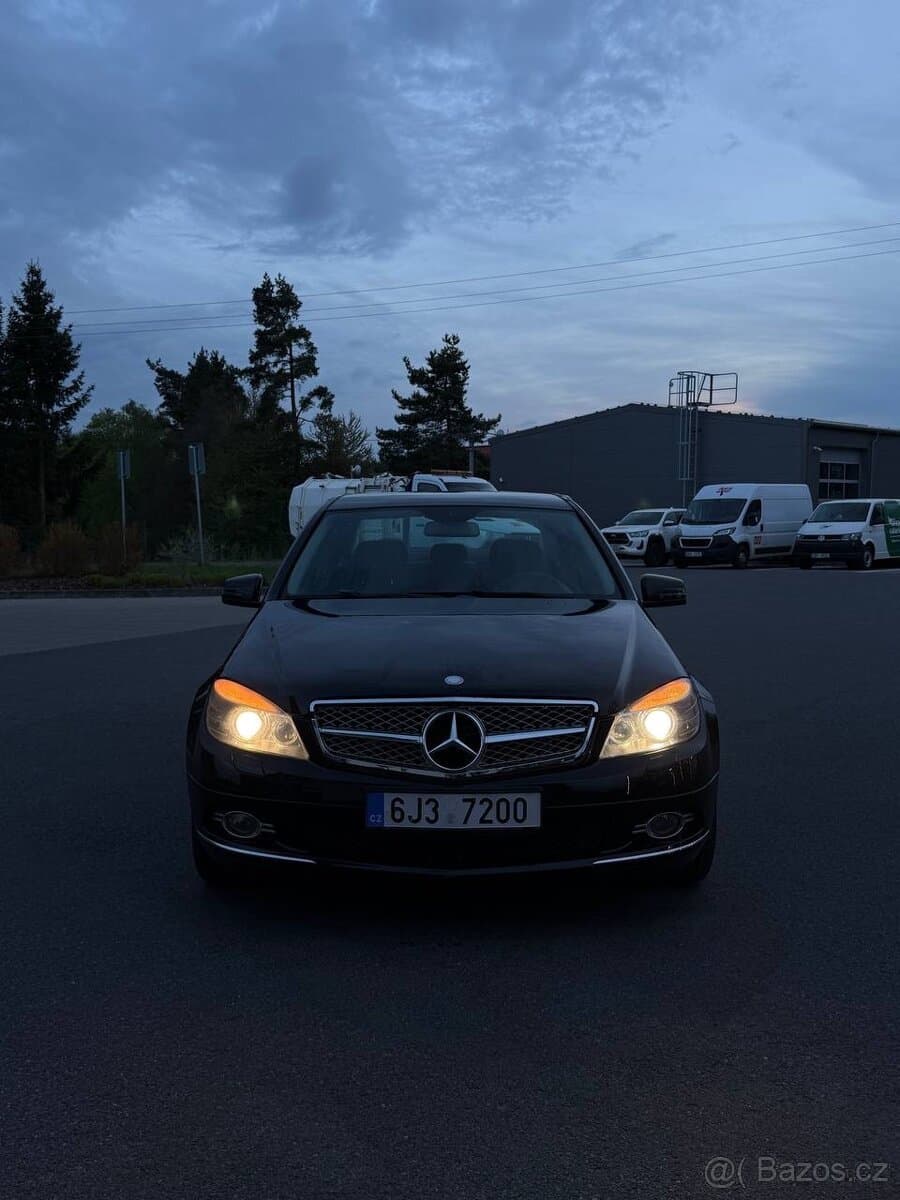 2009 Mercedes-Benz OSTATNÍ